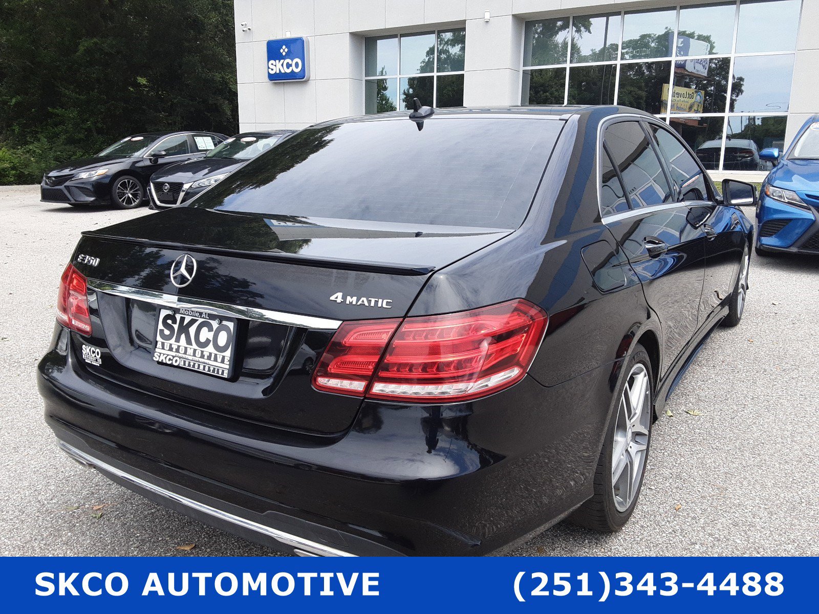 Used 2014 Mercedes-Benz E 350 4MATIC Sedan image 5