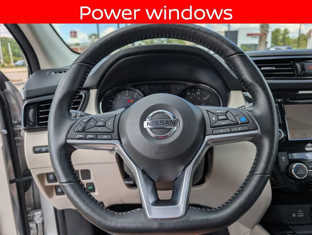 Used 2022 Nissan Rogue Sport SL AWD/4WD image 23