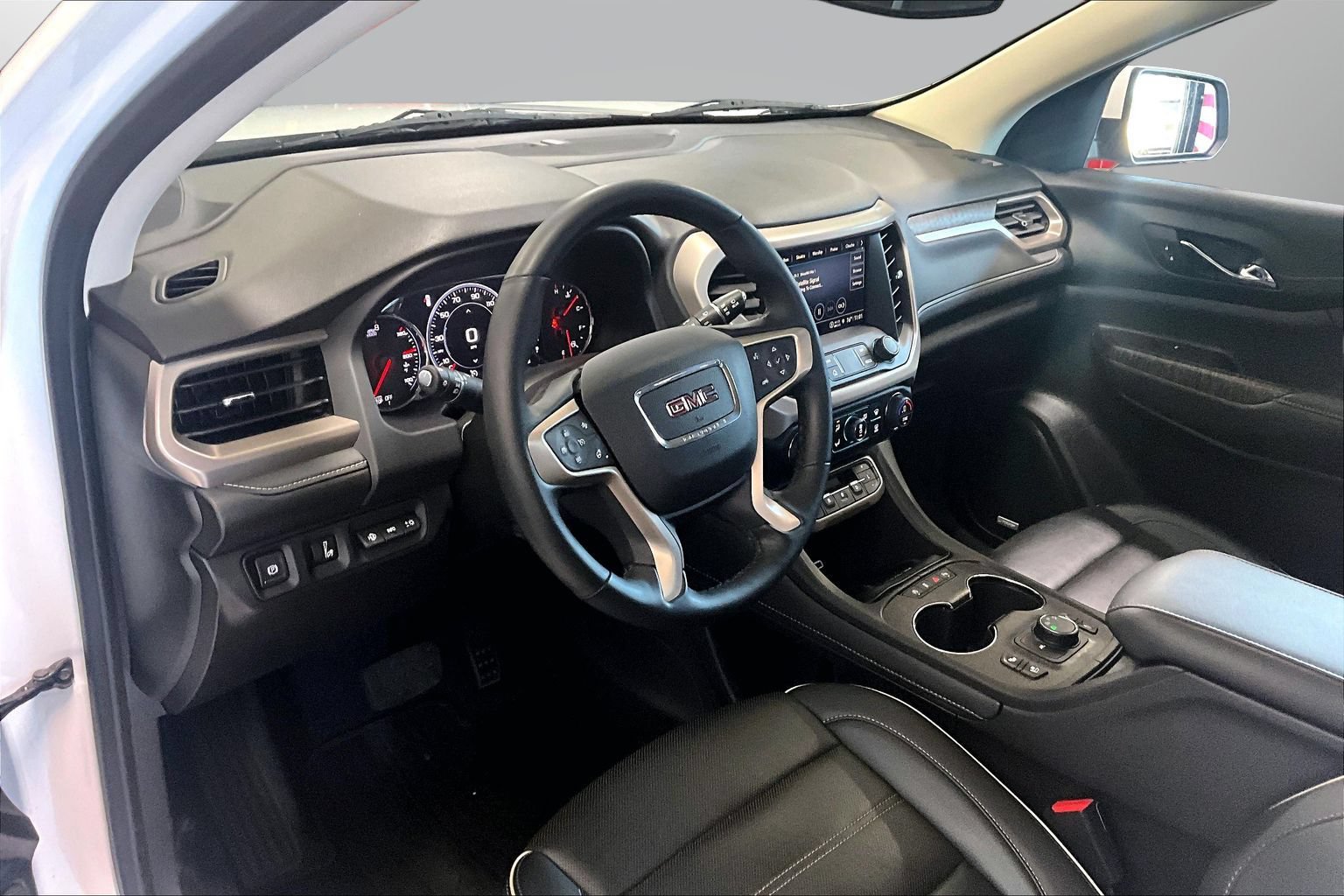 Used 2023 GMC Acadia Denali AWD/4WD image 13