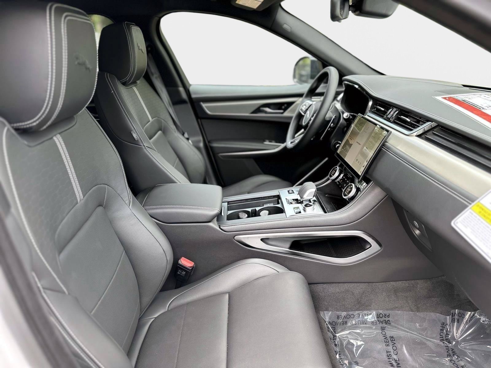 New 2026 Jaguar F-PACE R-Dynamic S AWD/4WD image 7