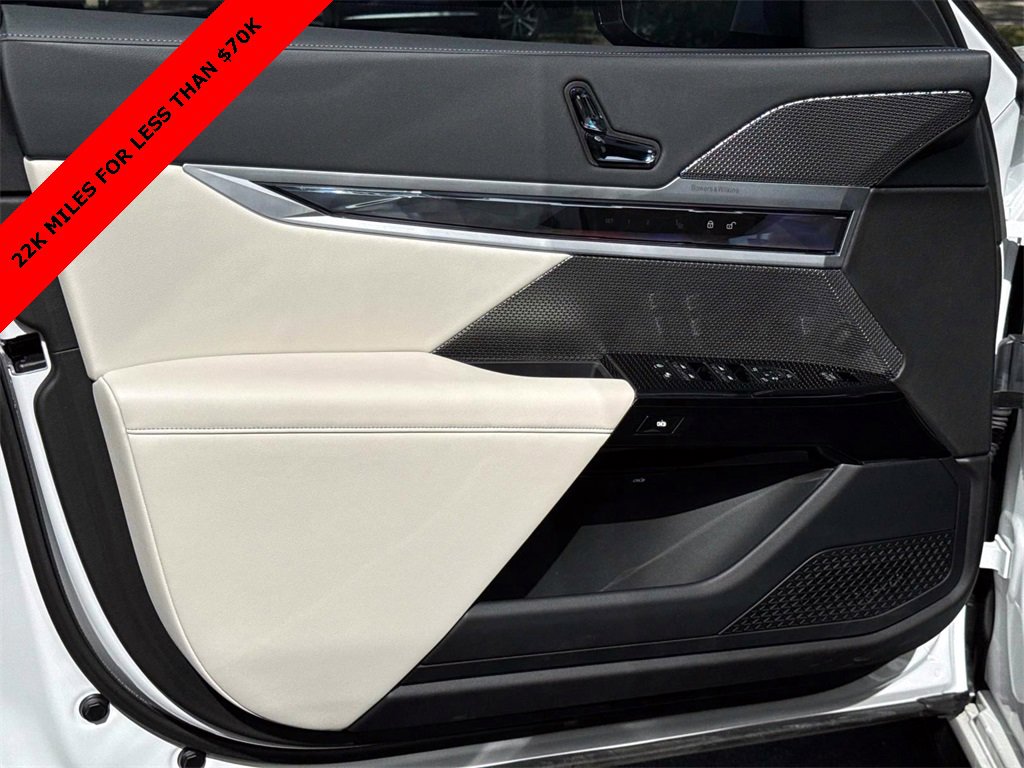 Used 2023 BMW i7 xDrive60 image 17