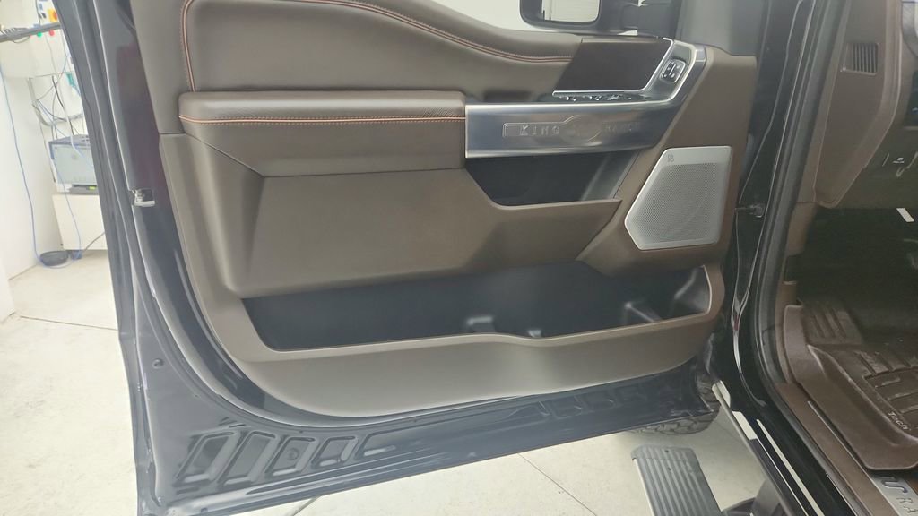 Used 2024 Ford F350 King Ranch w/ FX4 Off-Road Package AWD/4WD image 19