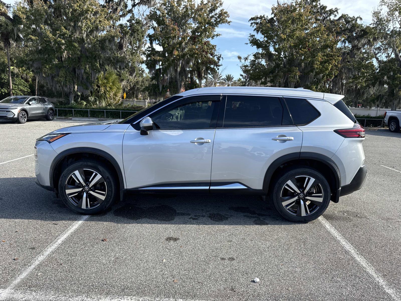 Used 2021 Nissan Rogue SL image 6