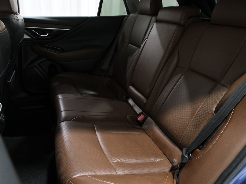 Used 2020 Subaru Outback Touring XT image 18