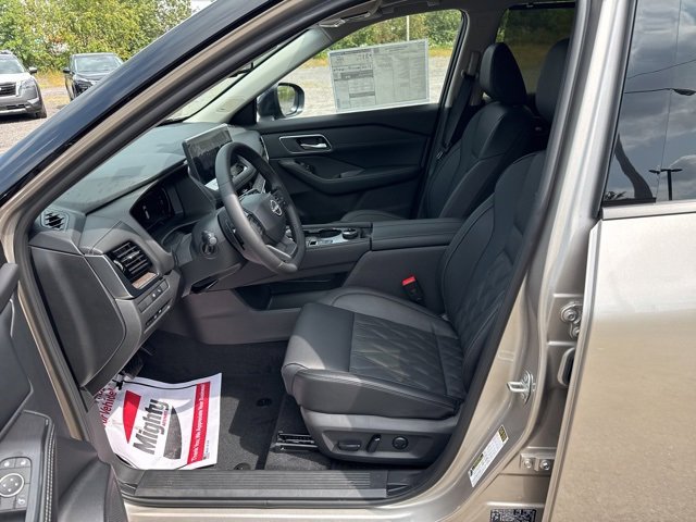New 2026 Nissan Rogue Platinum w/ Platinum Premium Package image 10