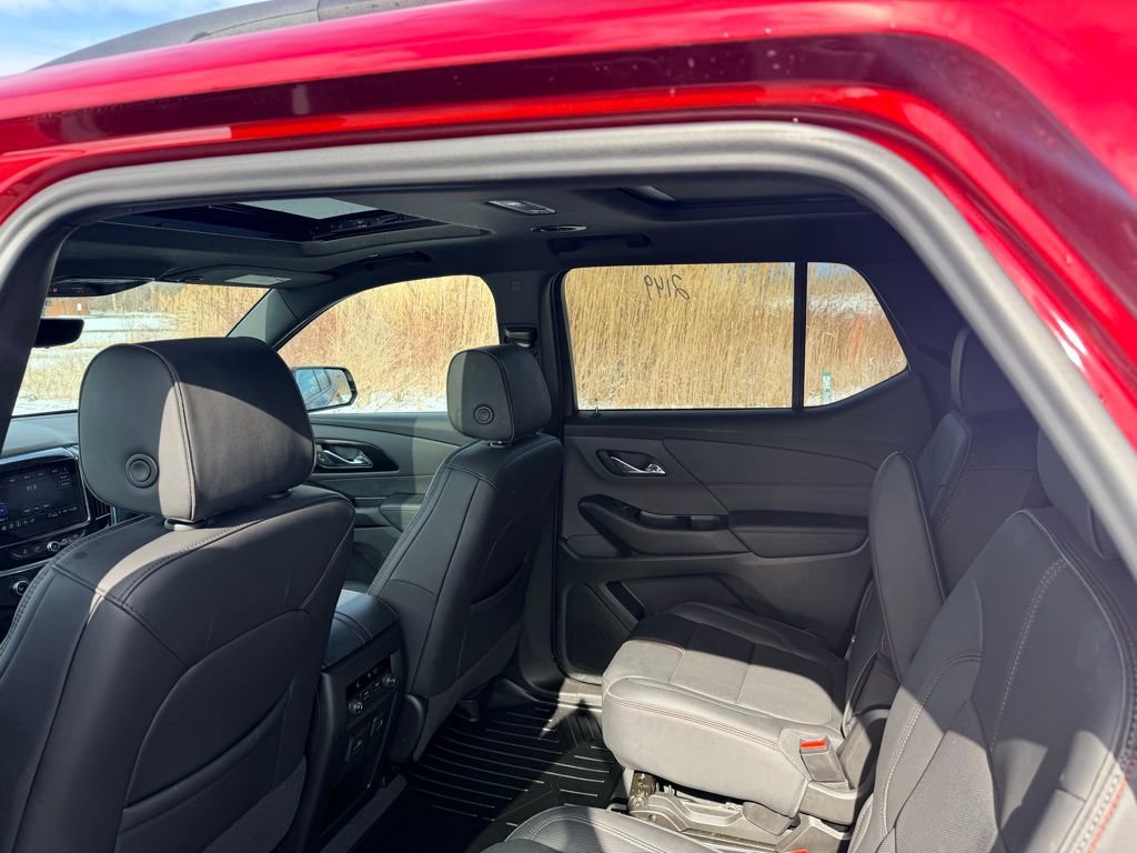 Used 2023 Chevrolet Traverse RS AWD/4WD image 5