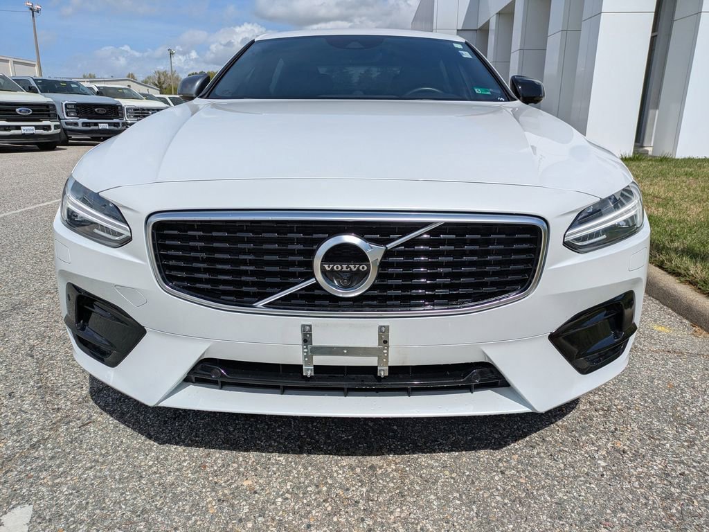 Used 2020 Volvo S90 T6 R-Design image 9