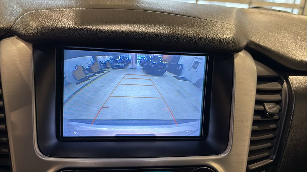 Used 2018 GMC Yukon SLE w/ Convenience Package image 34