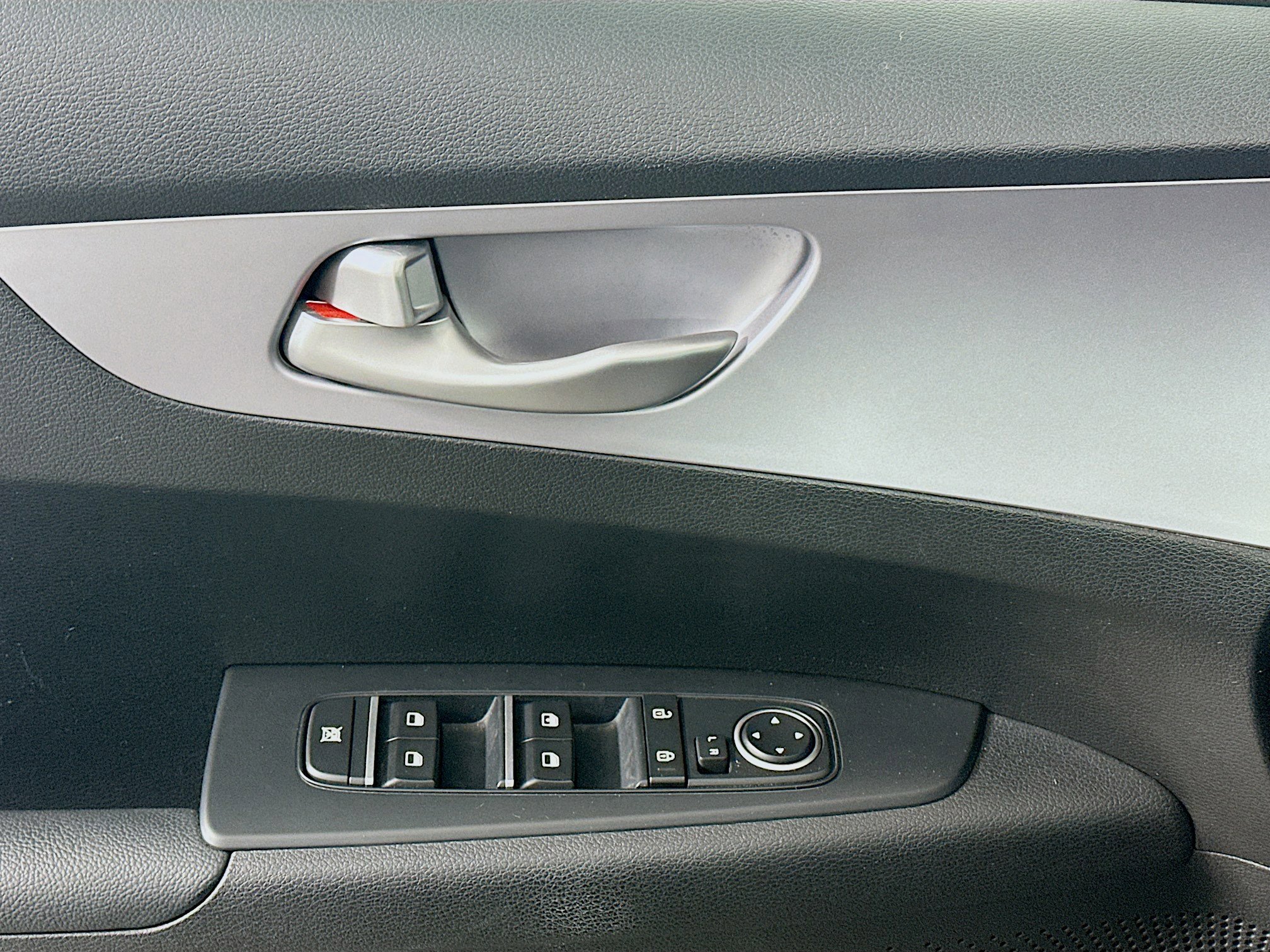 Used 2024 Kia Forte LXS image 15