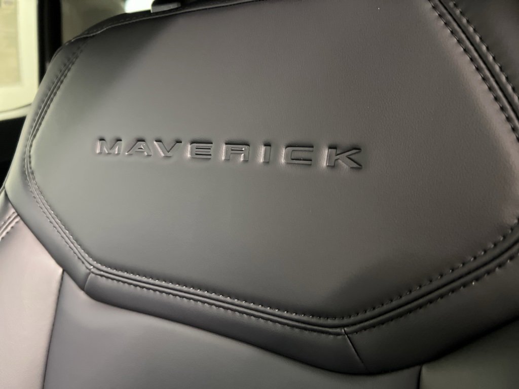 New 2026 Ford Maverick Lariat w/ Black Appearance Package image 26