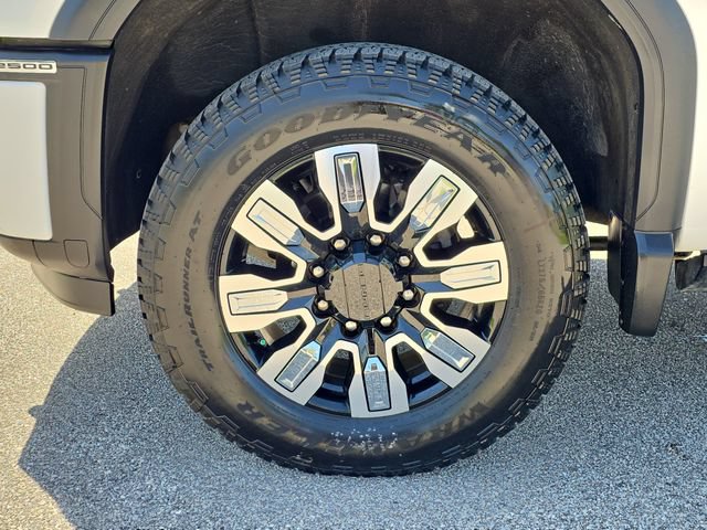Certified 2024 GMC Sierra 2500 Denali w/ Technology Package AWD/4WD image 6