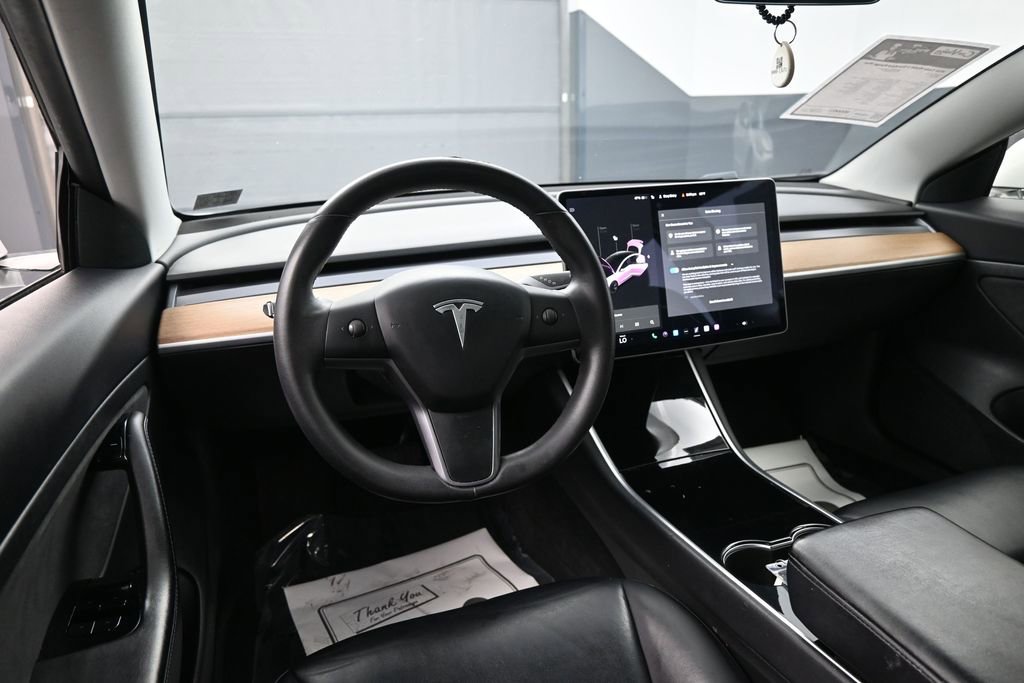 Used 2020 Tesla Model 3 Standard Range Plus RWD image 28