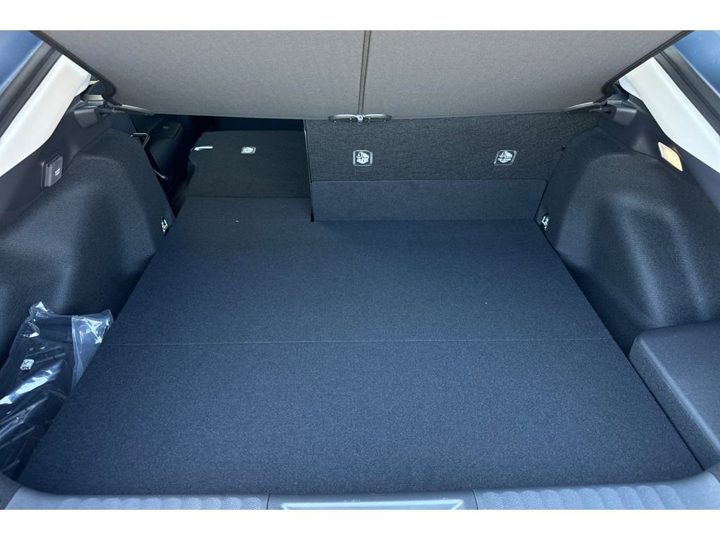 New 2026 Toyota Prius Plug-In Hybrid image 16