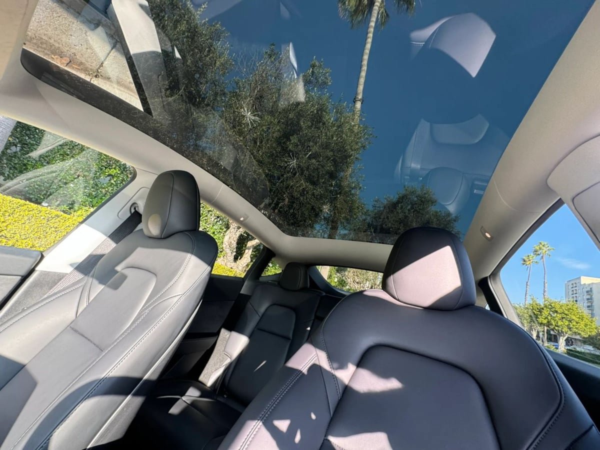 Used 2024 Tesla Model Y Long Range AWD/4WD image 11