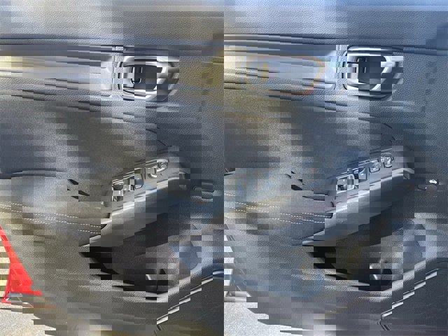 Used 2025 Honda Civic Sport image 26