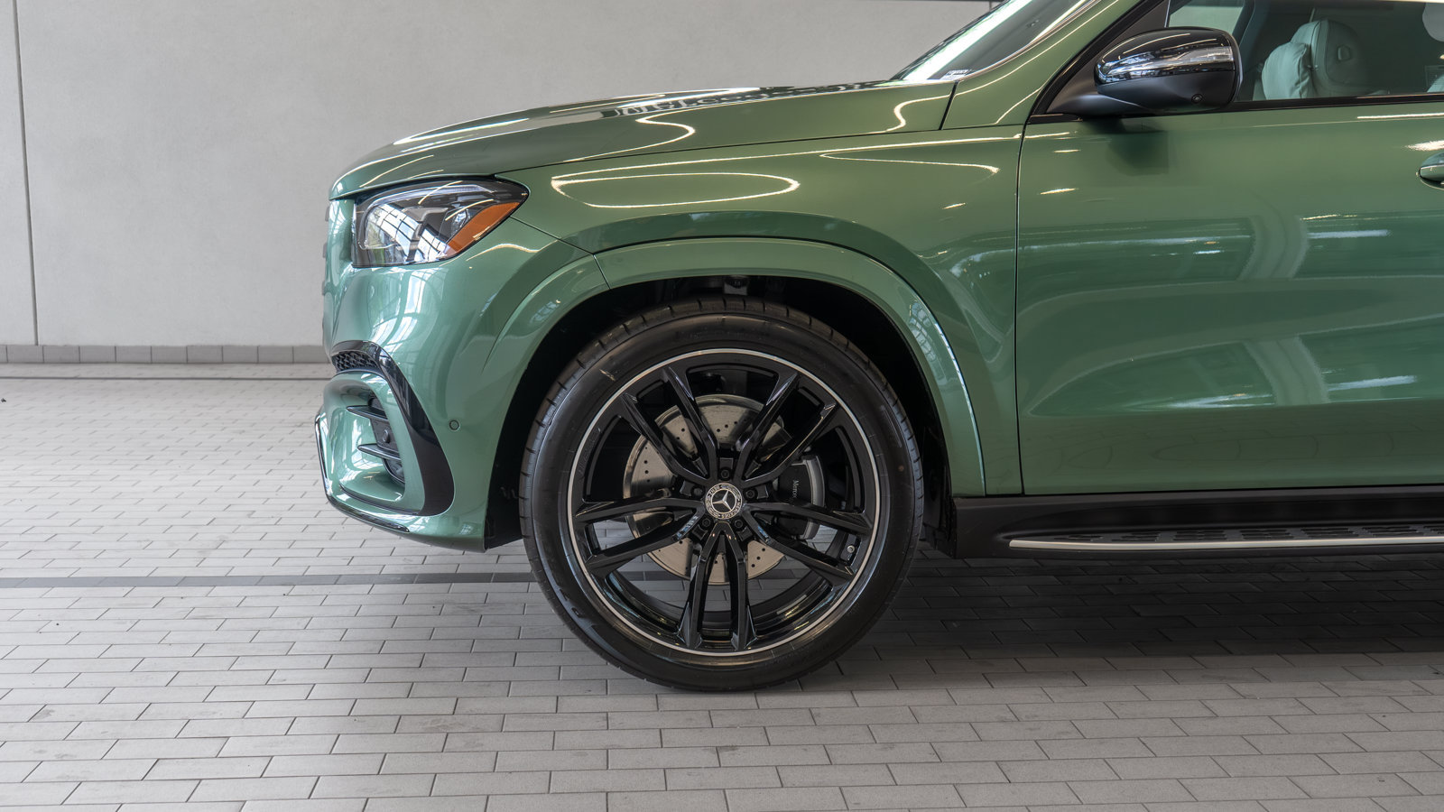 New 2026 Mercedes-Benz GLS 580 4MATIC image 4