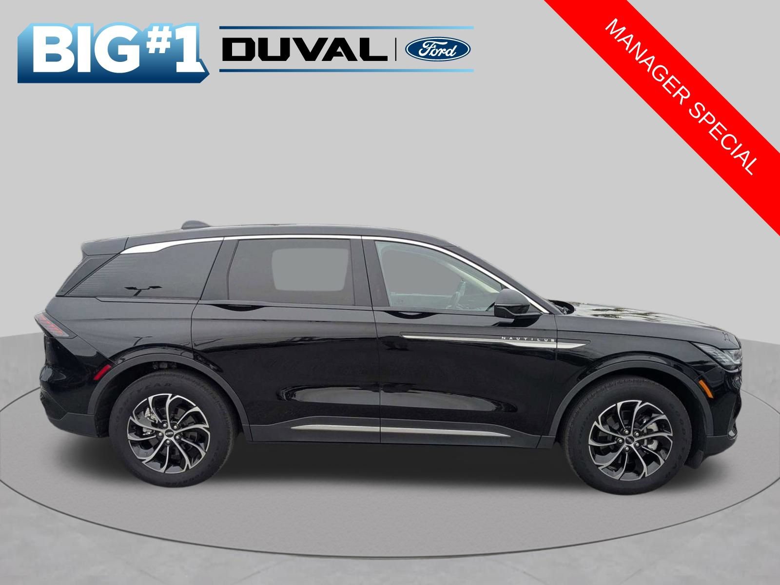 Used 2025 Lincoln Nautilus Premier AWD/4WD video 3