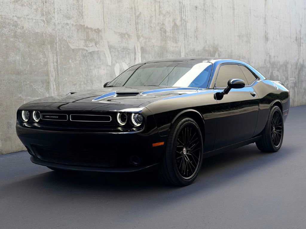 Used 2021 Dodge Challenger SXT
