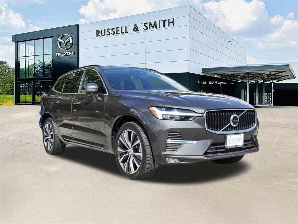 Used 2022 Volvo XC60 B5 Momentum w/ Climate Package