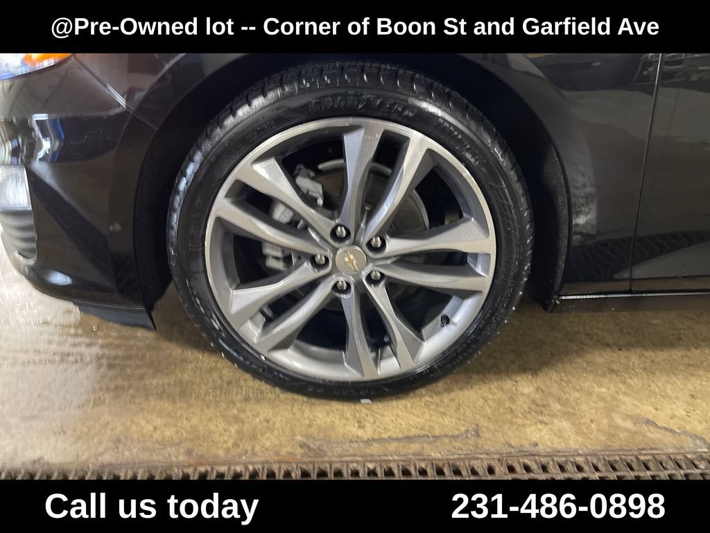 Used 2021 Chevrolet Malibu Premier FWD image 11