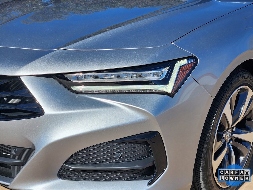 Certified 2025 Acura TLX w/ Technology Package image 9