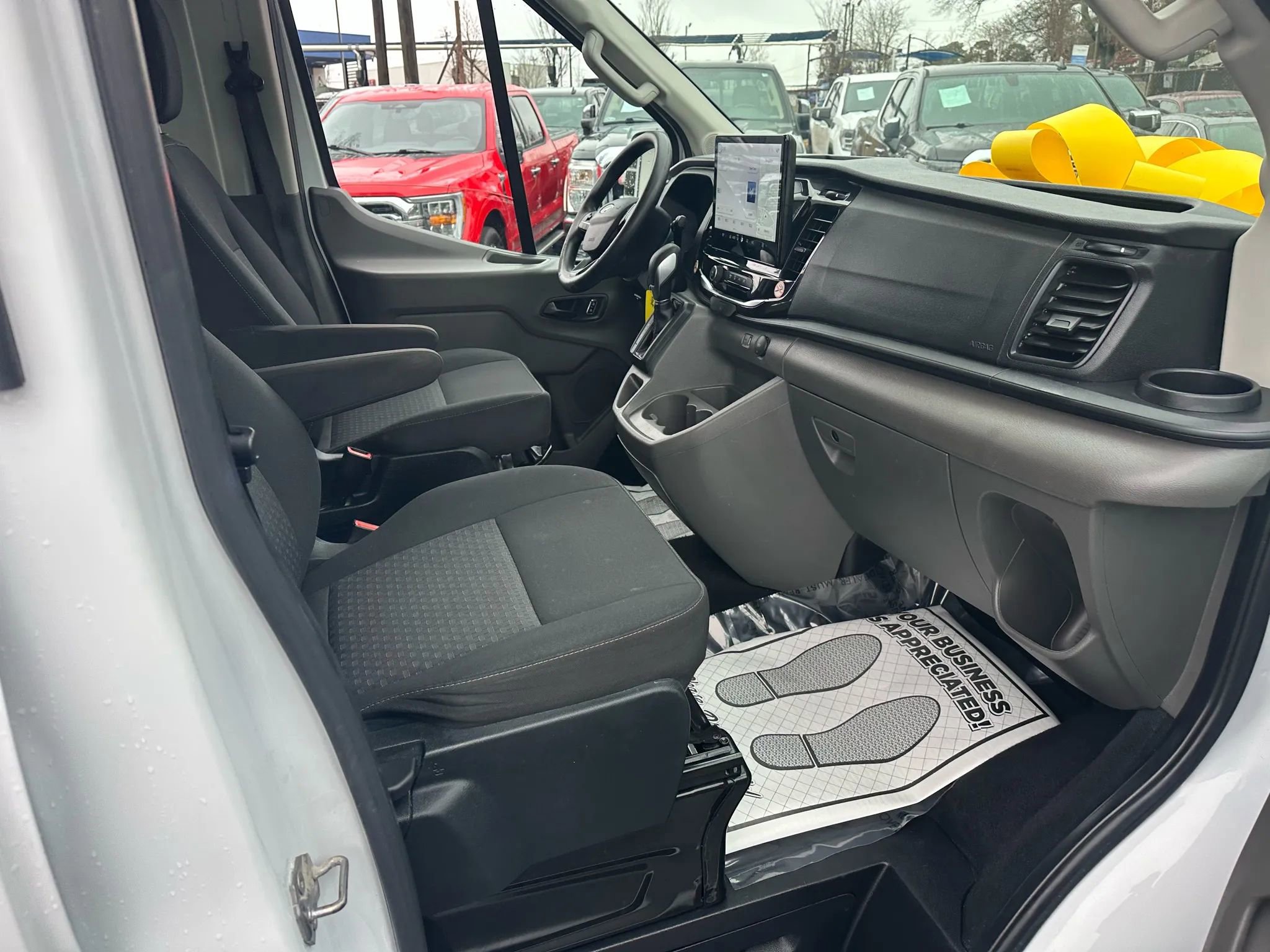 Used 2023 Ford Transit 350 XLT RWD image 16