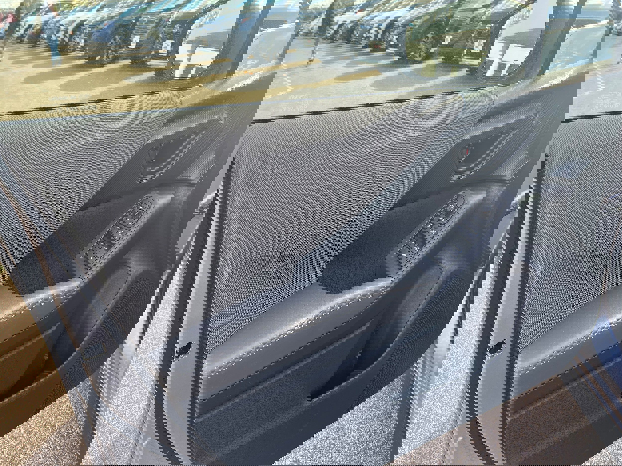 Certified 2025 Subaru Crosstrek 2.0i Premium image 17