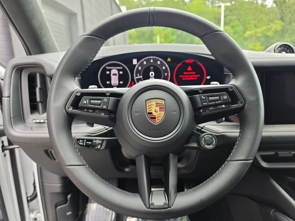 New 2026 Porsche Cayenne GTS AWD/4WD image 22