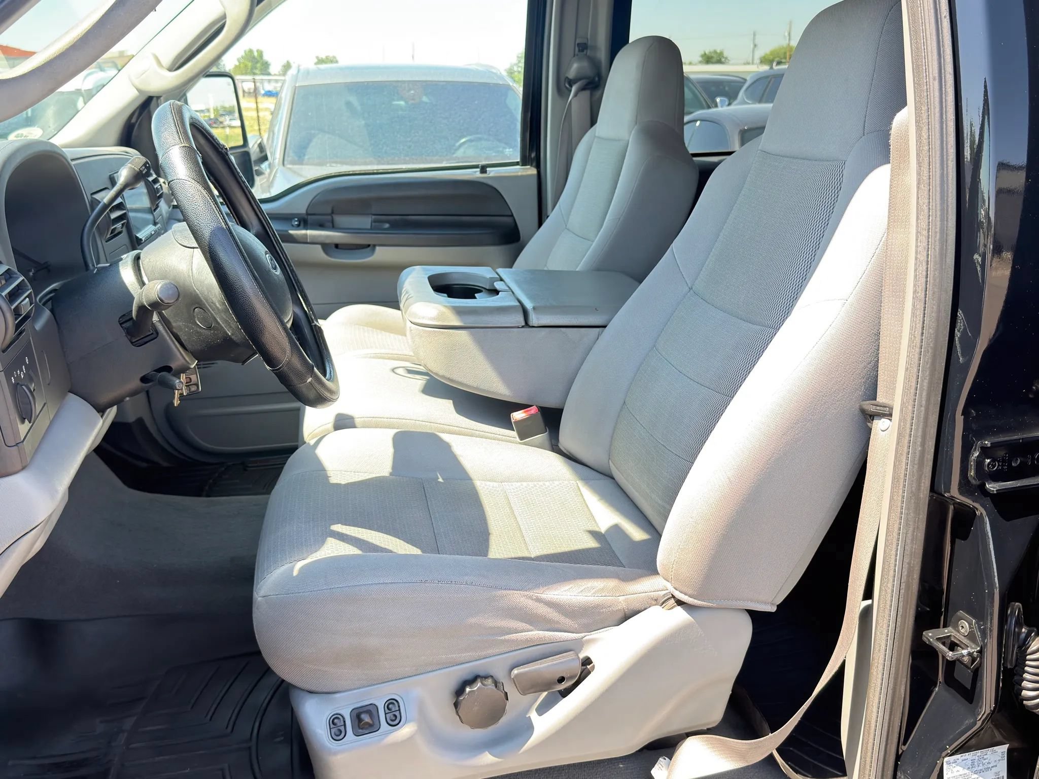 Used 2006 Ford F250 XL AWD/4WD image 12