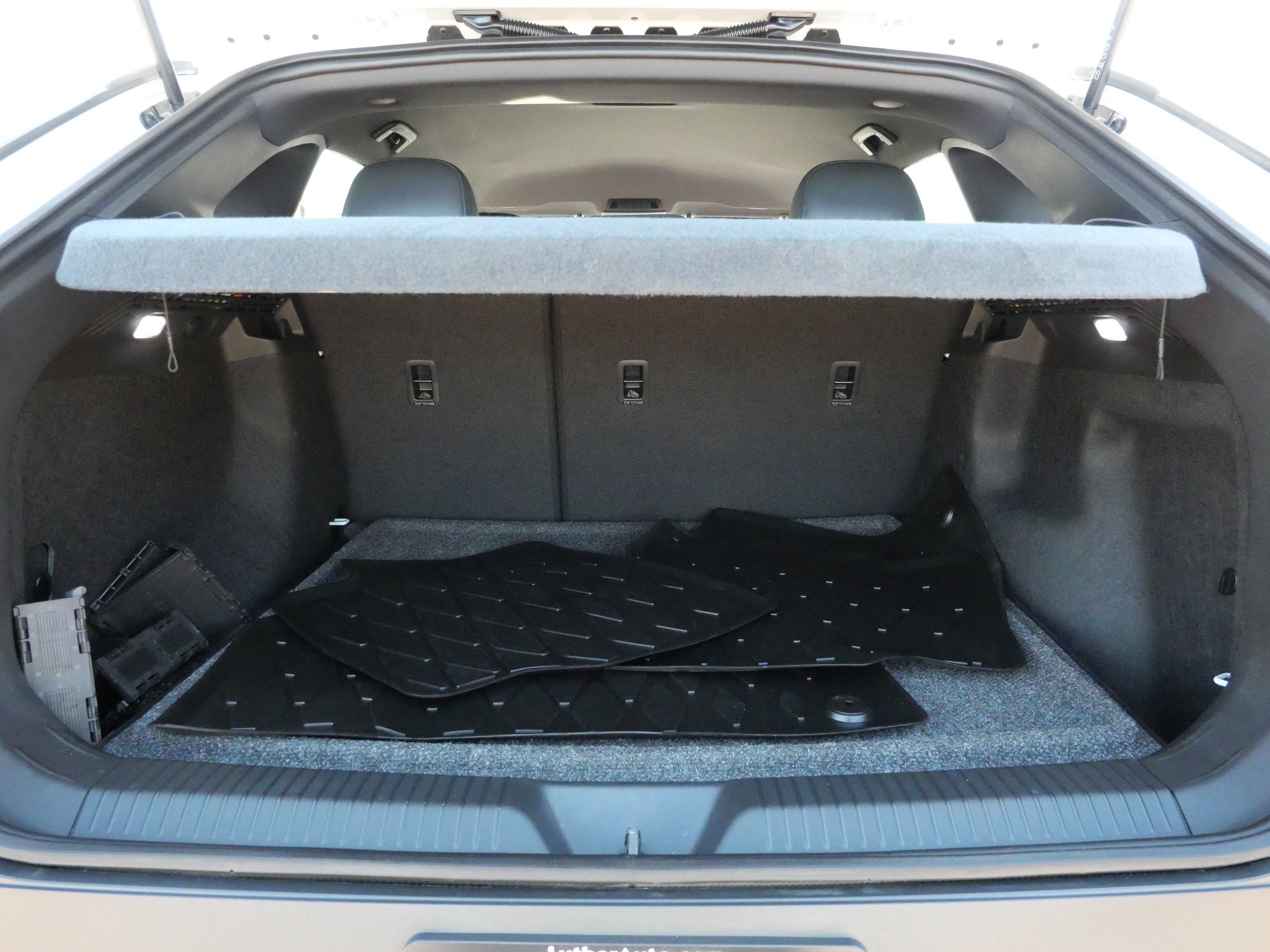 Certified 2024 Volkswagen ID.4 Pro AWD/4WD image 18