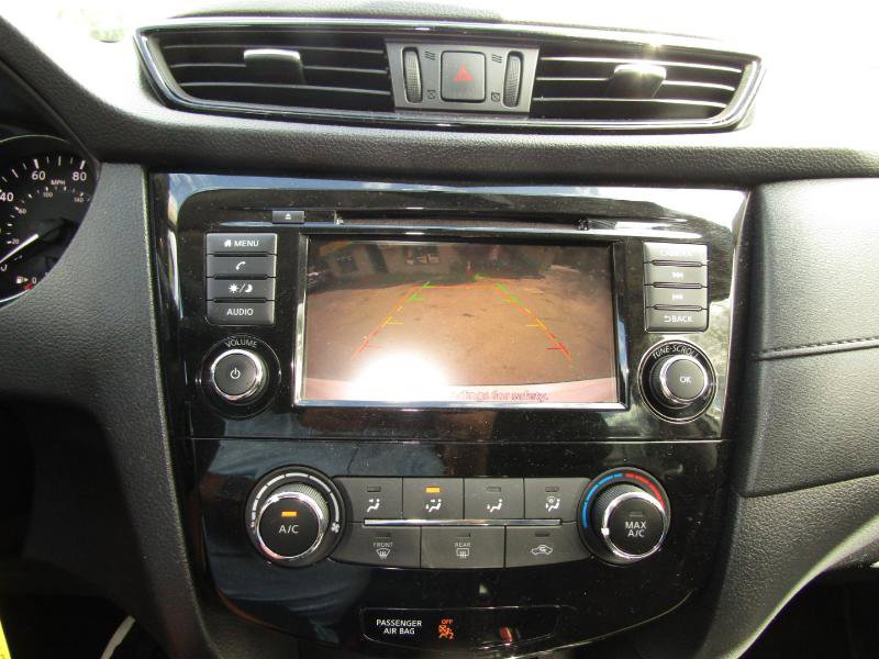 Used 2018 Nissan Rogue S image 29