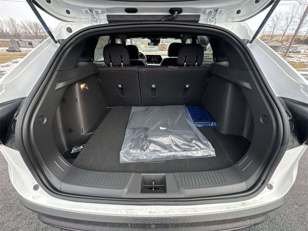 New 2026 Chevrolet Trax RS w/ Driver Confidence Package image 23