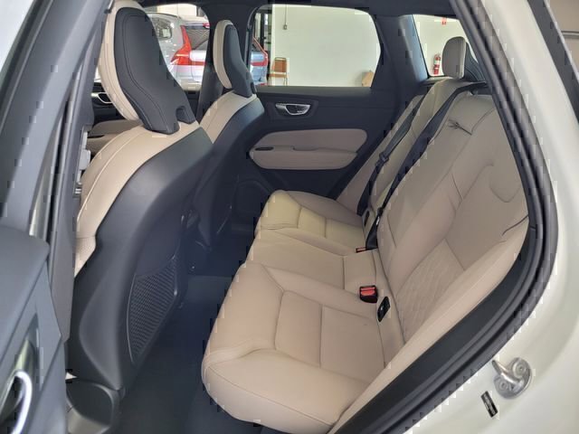 Certified 2026 Volvo XC60 B5 Core w/ Protection Package Premier image 7