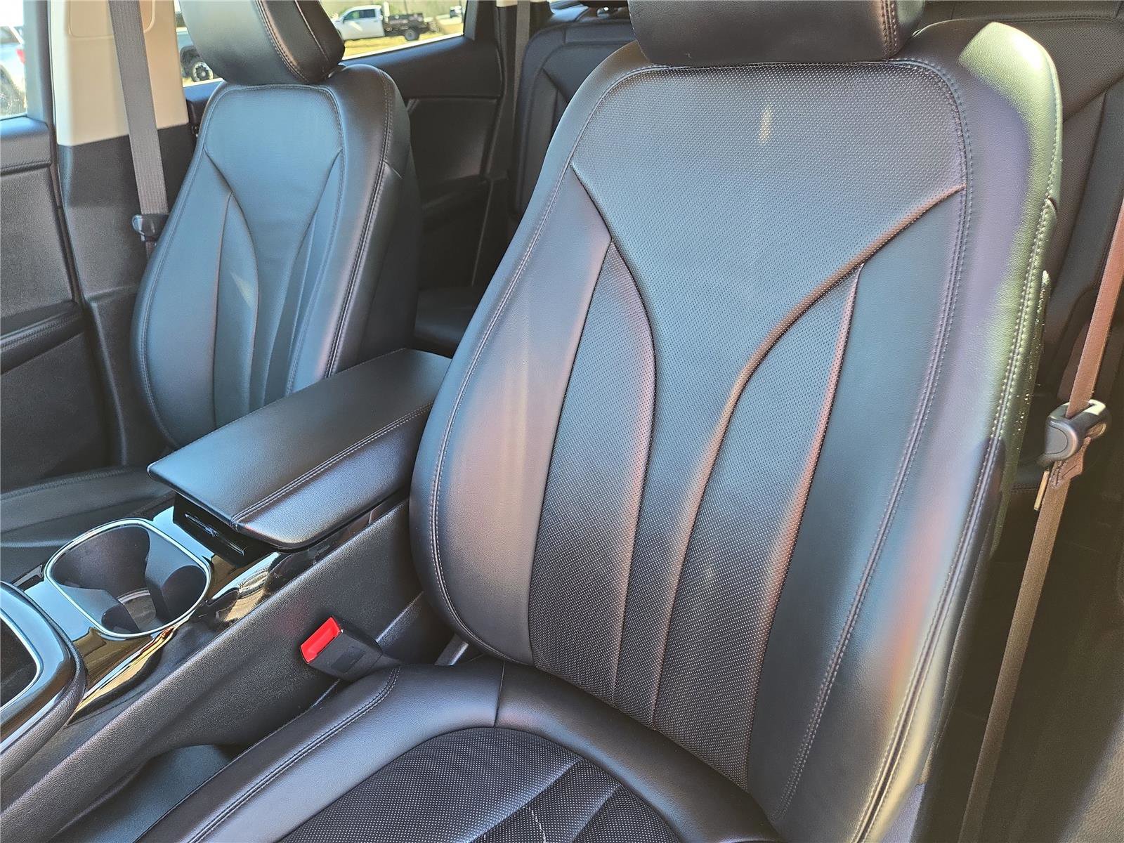 Used 2022 Lincoln Nautilus Reserve AWD/4WD image 16