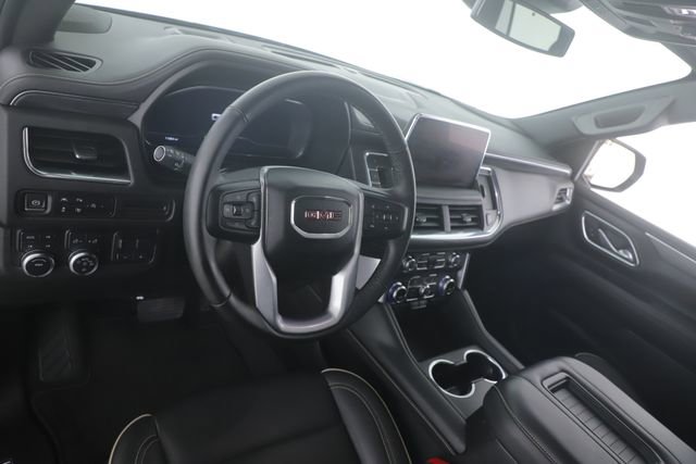 Used 2023 GMC Yukon SLT w/ SLT Premium Package AWD/4WD image 17