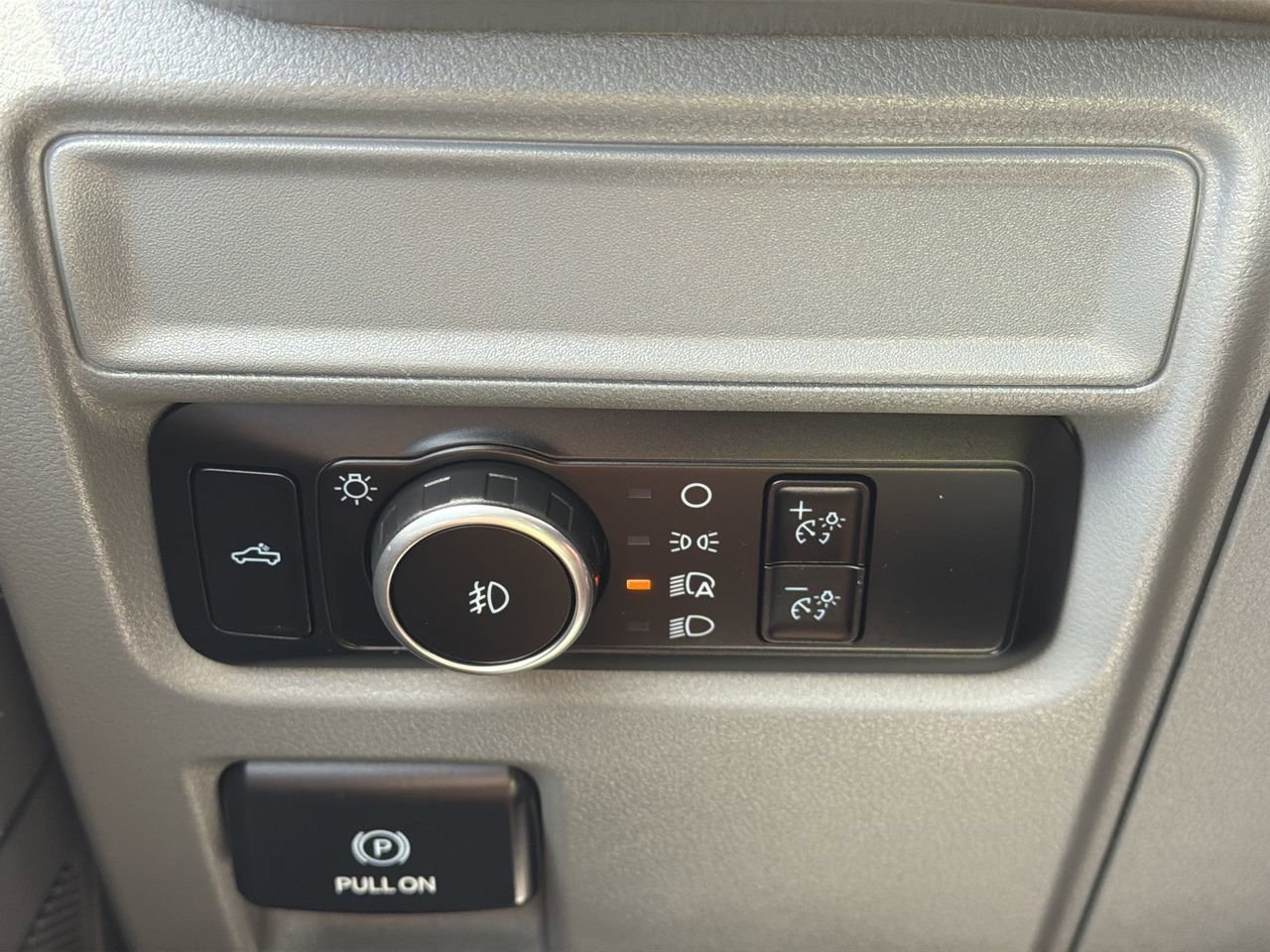 Used 2024 Ford F150 XLT RWD image 24