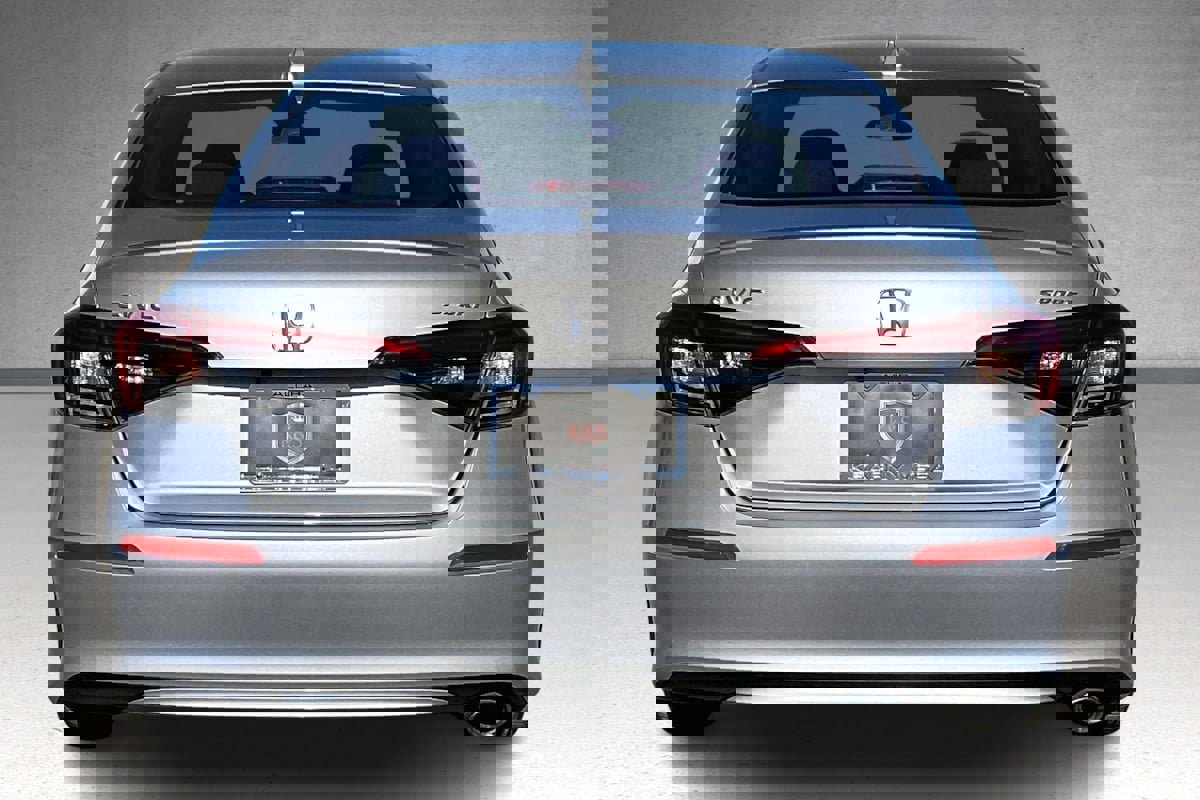 Used 2023 Honda Civic Sport image 4