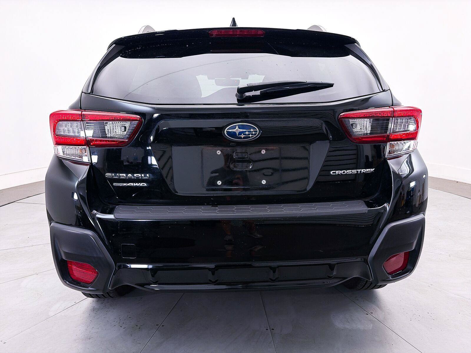 Used 2020 Subaru Crosstrek 2.0i Premium w/ Moonroof Package 2 AWD/4WD image 8
