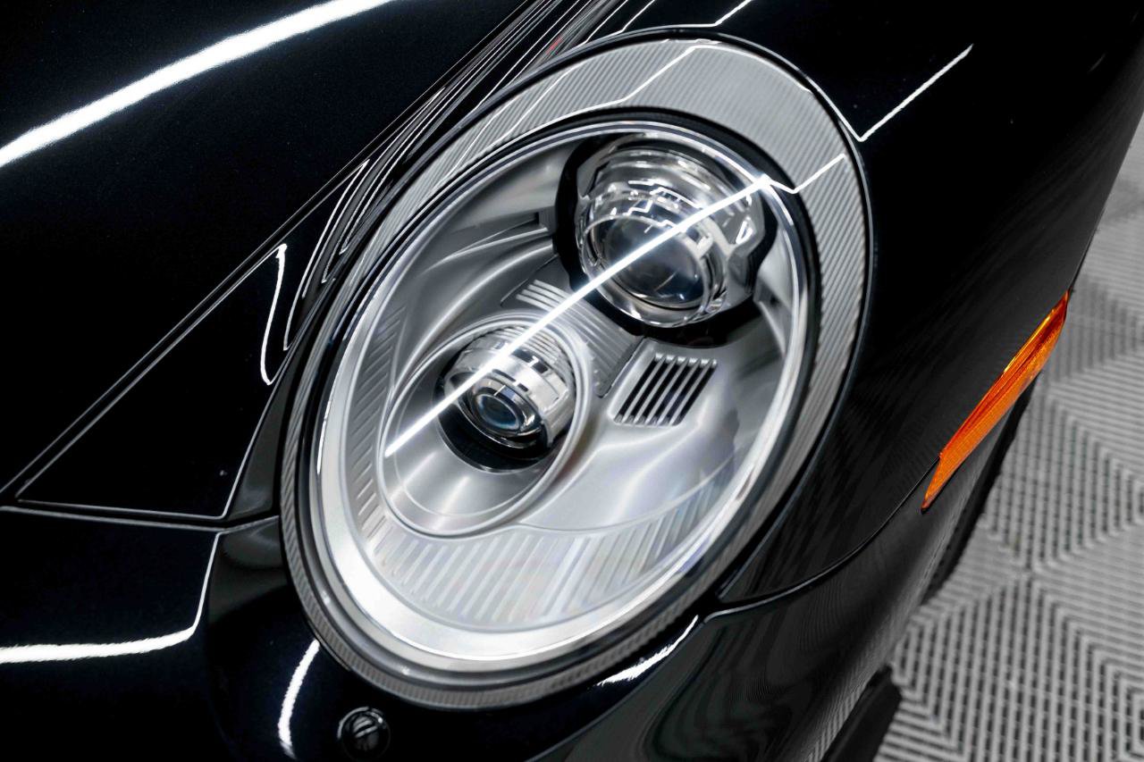 Used 2010 Porsche 911 GT3 RWD image 14