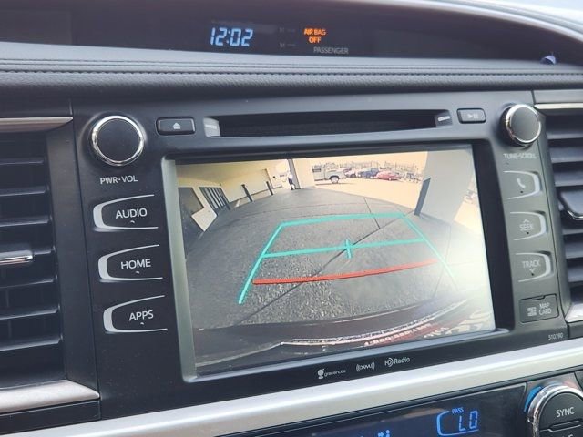 Used 2019 Toyota Highlander XLE image 6