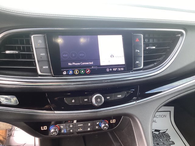 Used 2022 Buick Enclave Avenir w/ Avenir Technology Package image 16