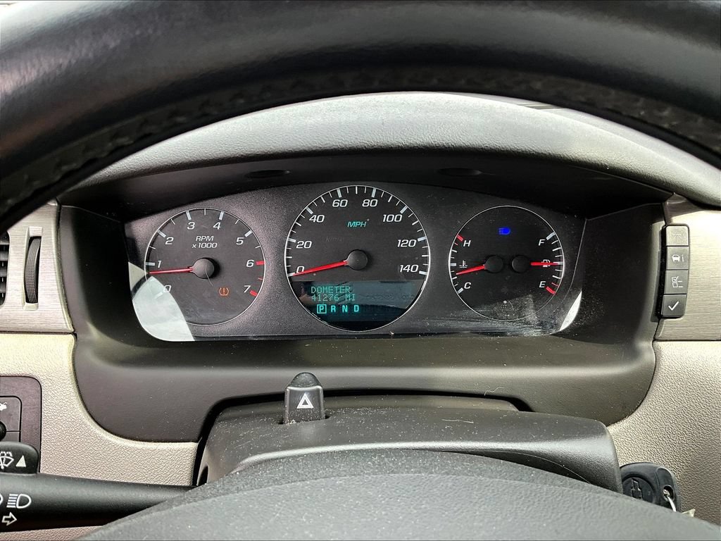 Used 2008 Chevrolet Impala LT w/ Luxury Edition Package FWD image 12