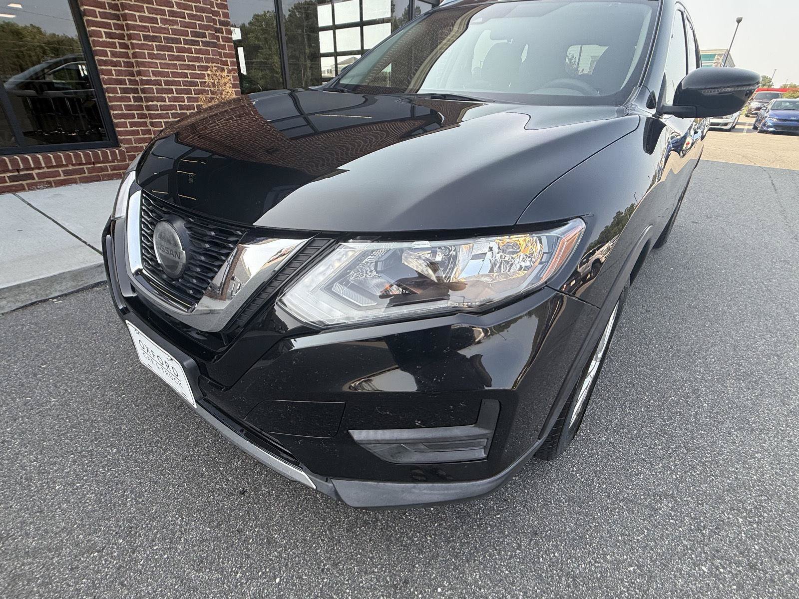 Used 2020 Nissan Rogue S w/ Special Edition Package FWD image 10