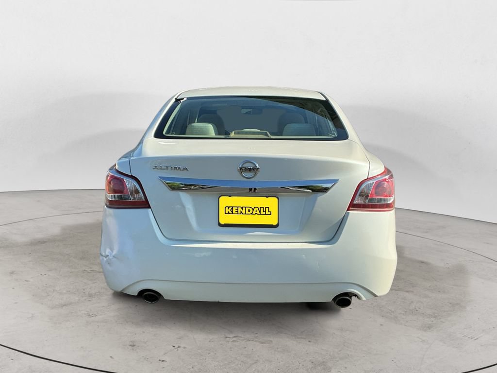Used 2013 Nissan Altima 2.5 S FWD image 6