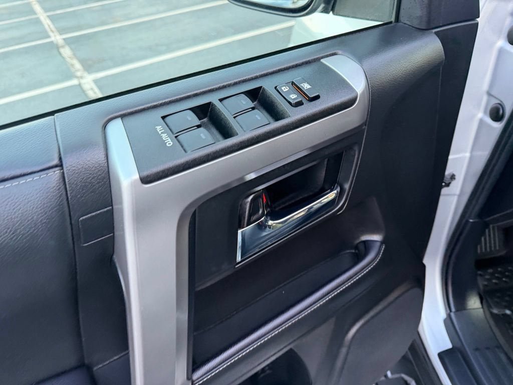 Used 2021 Toyota 4Runner SR5 Premium w/ Moonroof Package AWD/4WD image 22