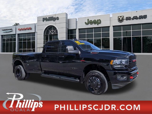 Used 2024 RAM 3500 Big Horn w/ Night Edition AWD/4WD image 1