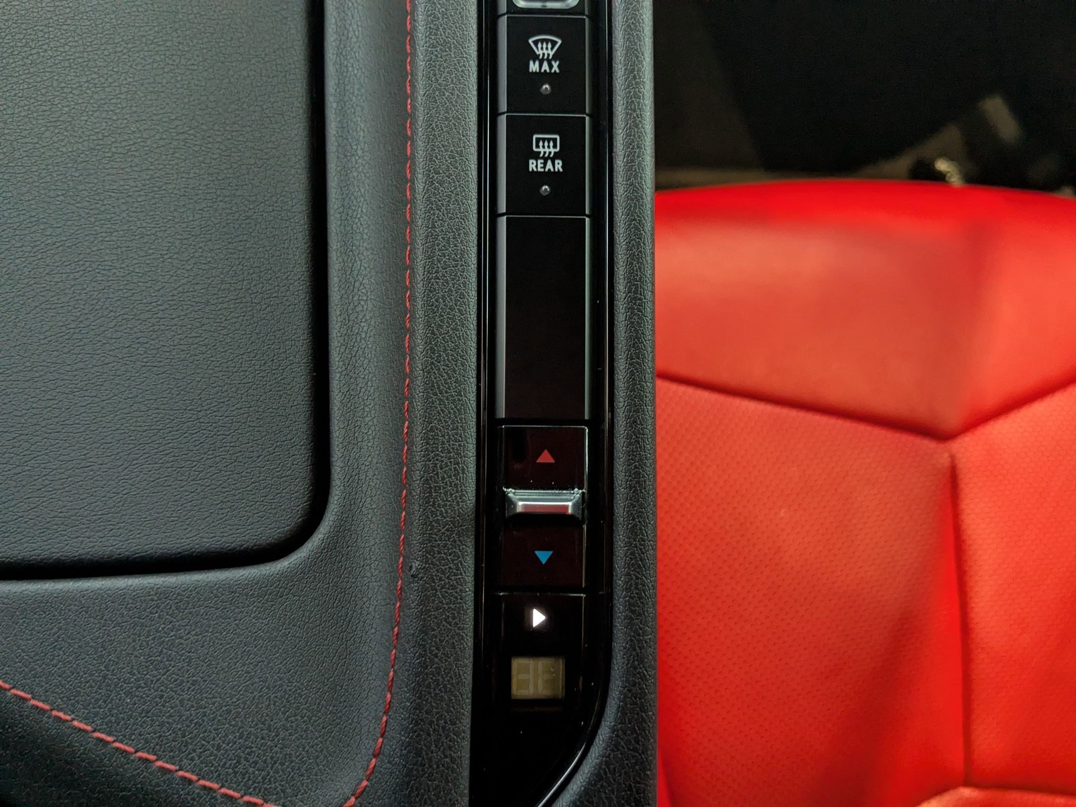 Used 2022 Chevrolet Corvette Stingray Coupe w/ 1LT image 28