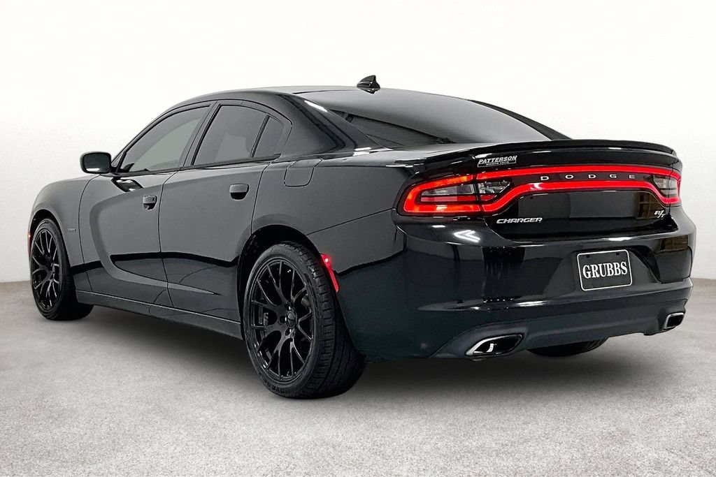 Used 2017 Dodge Charger R/T RWD image 15