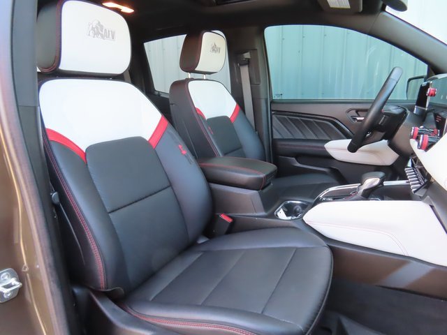 Used 2024 GMC Canyon AT4X w/ AT4X AEV Edition image 24