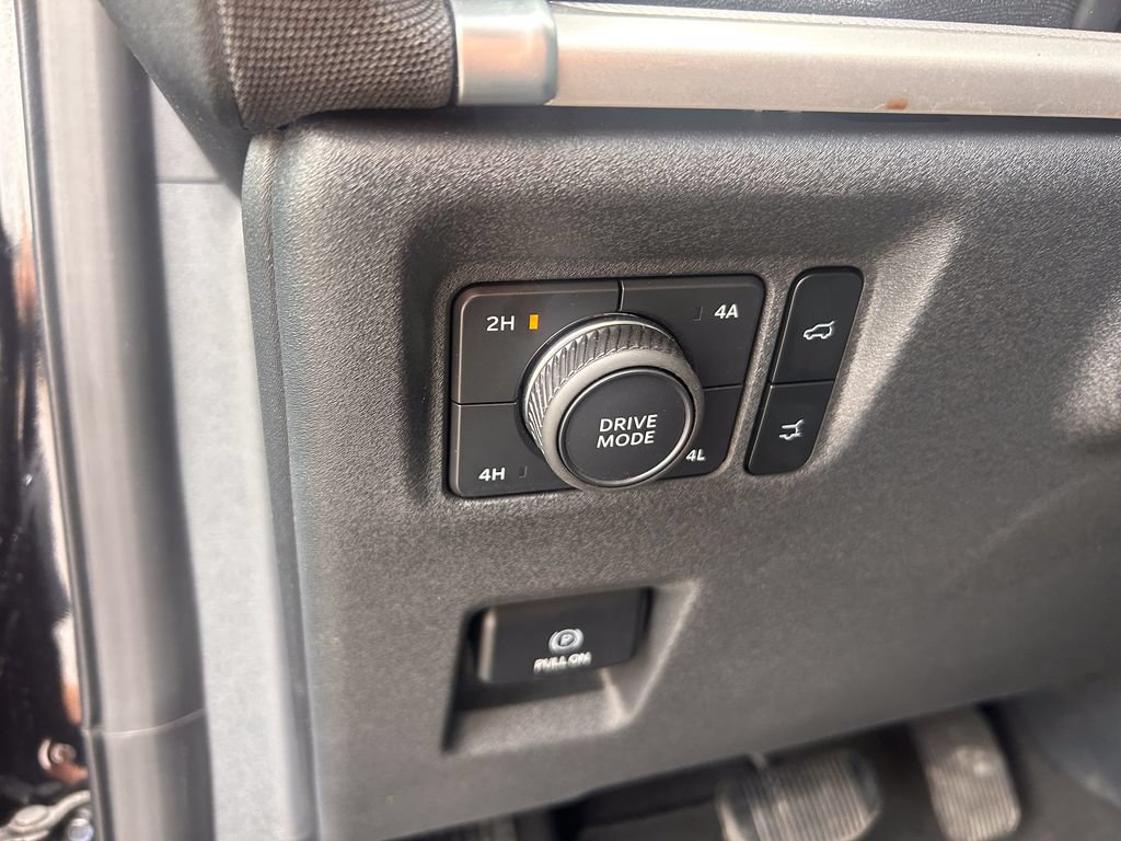 Used 2025 Ford Expedition Active AWD/4WD image 11